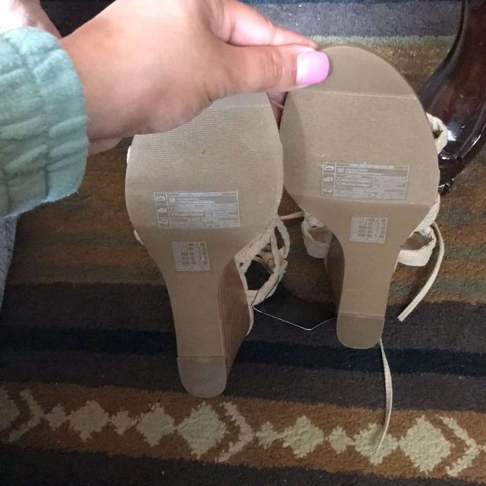 Wedges - Picture 3 of 4
